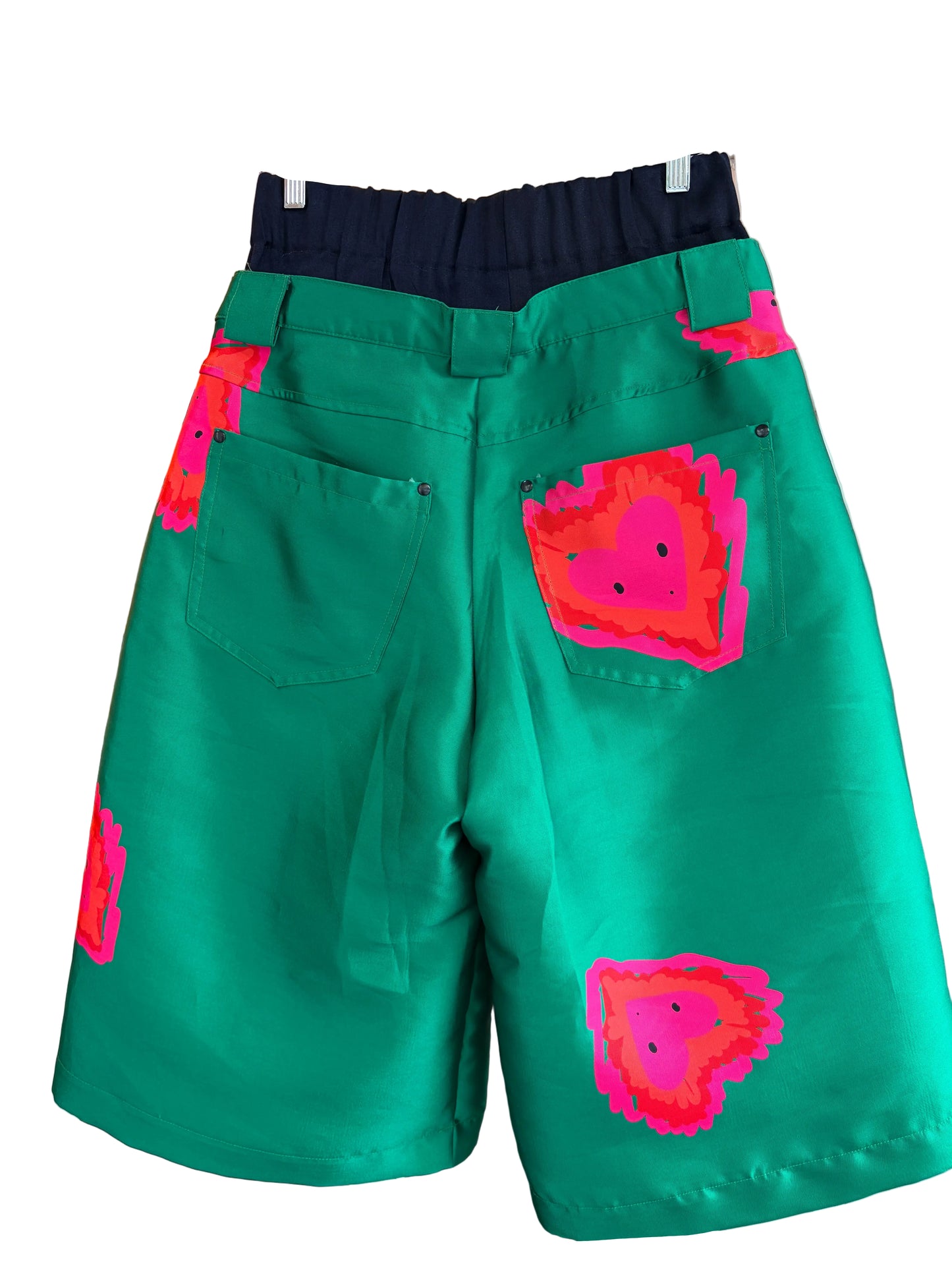 Double waisted shorts Heartstopper