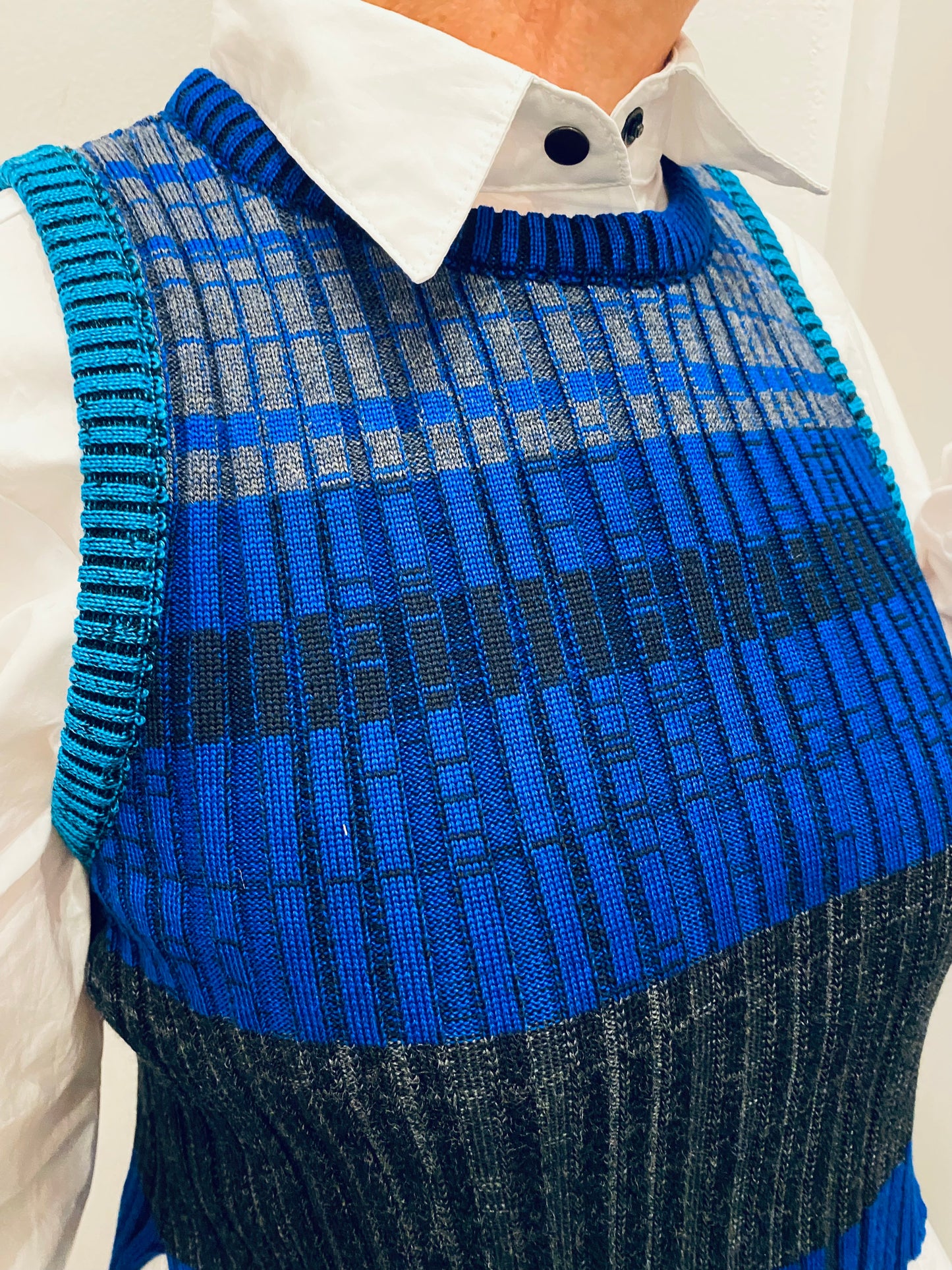 Royal Knit Vest