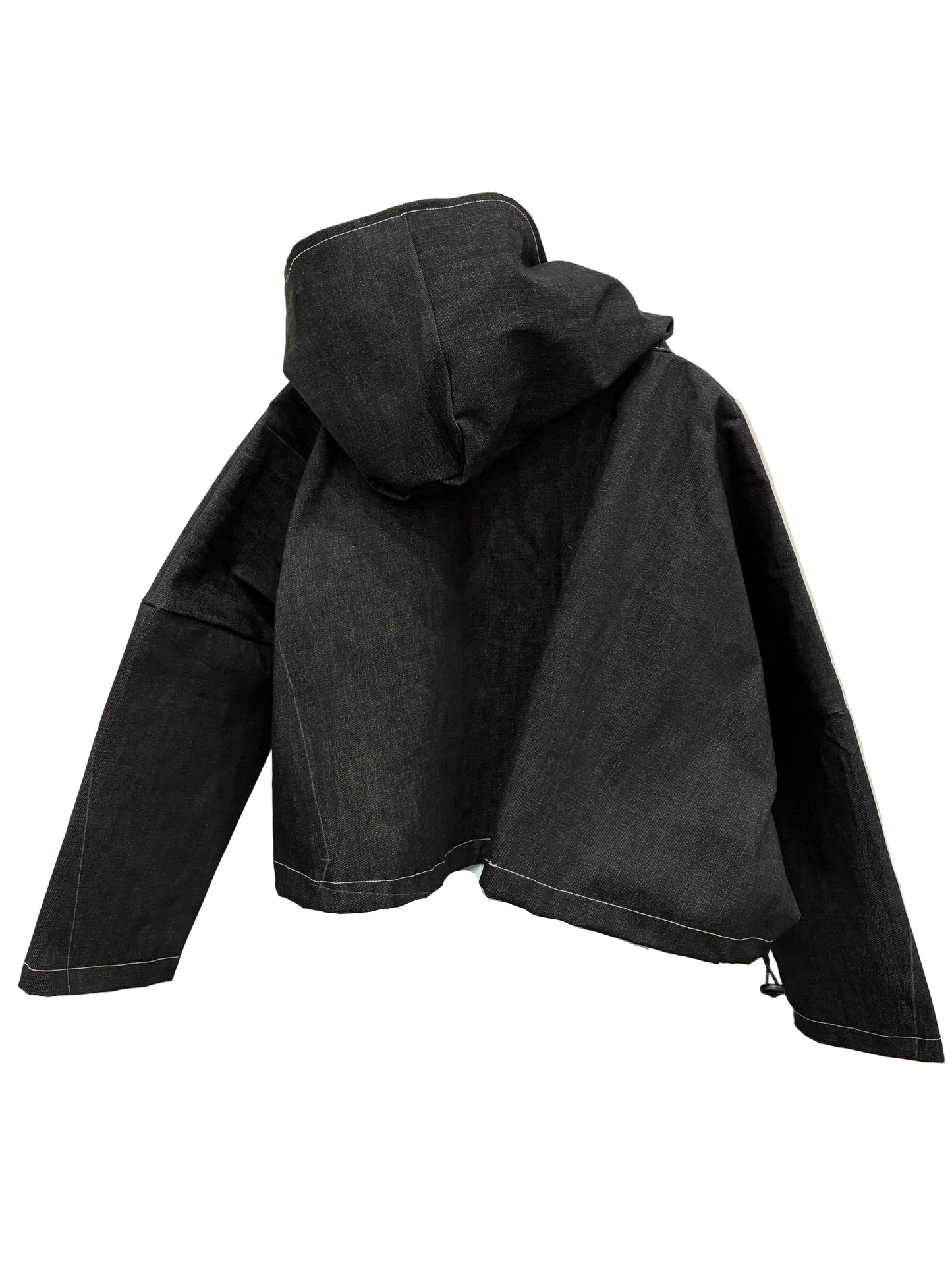 Echo hood crop